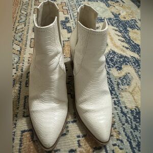 Elegant White Textured Ankle Booties